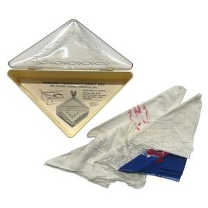 Hommer Triangular Hanky Box 1950s USA Plastic w Lace Handkerchiefs Vintage‎ Set